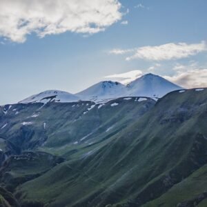 Туры в Казбеги - фото 1