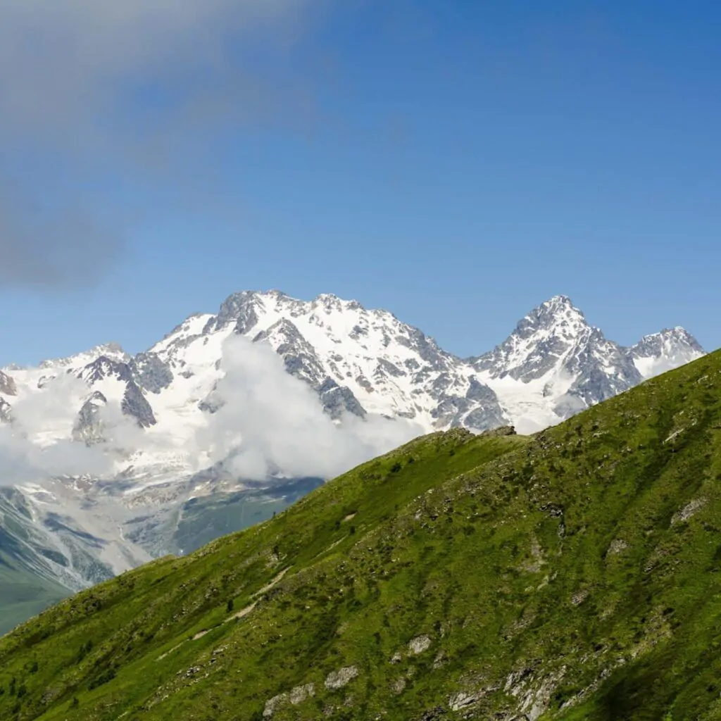 Racha, Georgia: Hiking, Trekking & Tours in Georgian Switzerland - фото 22