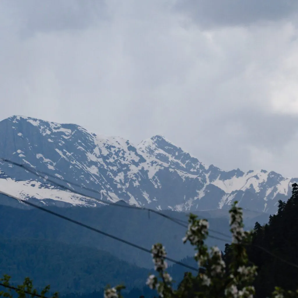 Racha, Georgia: Hiking, Trekking & Tours in Georgian Switzerland - фото 11