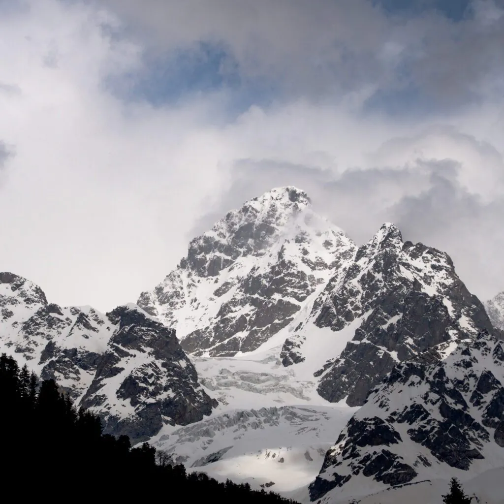 Racha, Georgia: Hiking, Trekking & Tours in Georgian Switzerland - фото 12