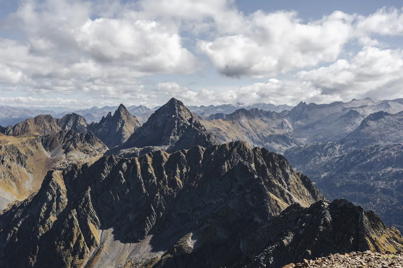 Pyrenees: A Week-Long Hiking Trip - фото 6