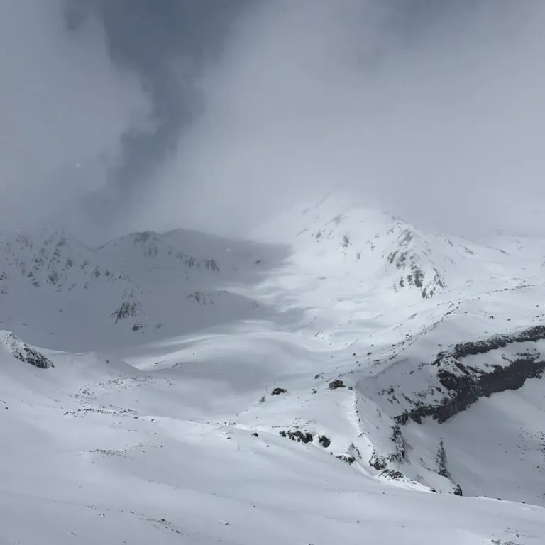 Skitouring expedition in Kazbegi - фото 2